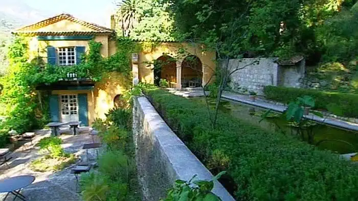 Hotels near Serre de la Madone