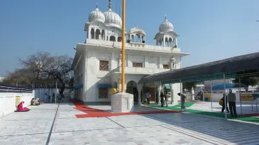 Gurudwara Charan Kamal