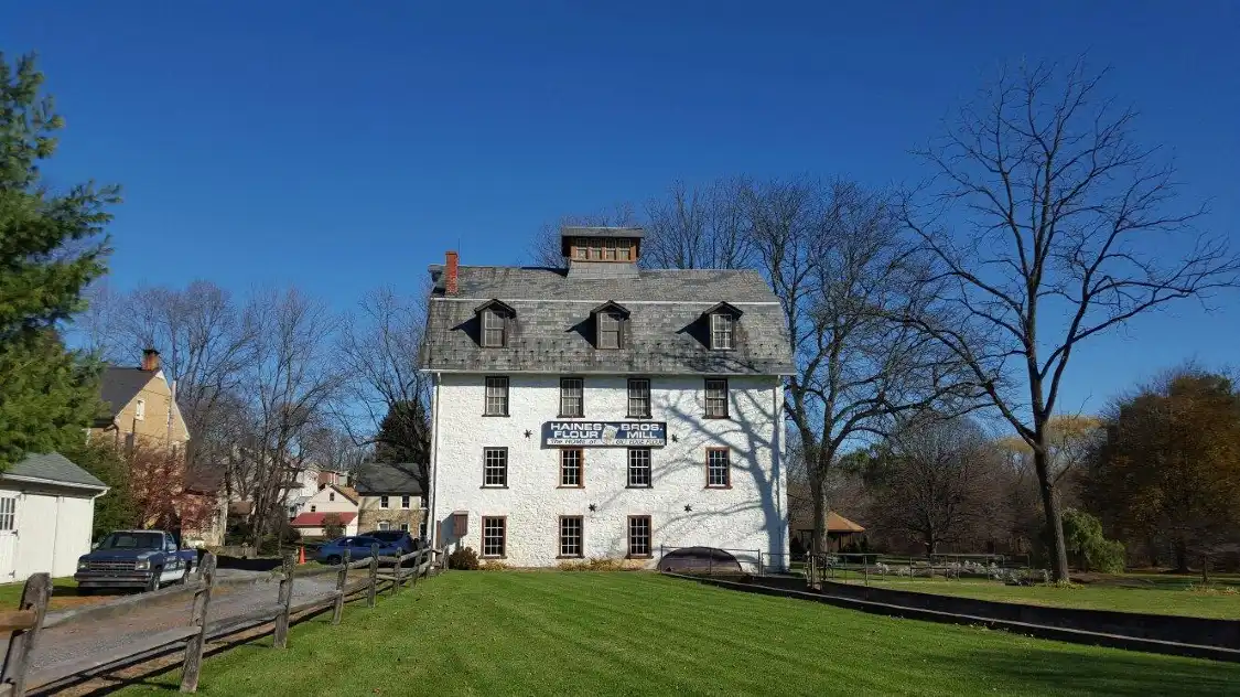 Hotels near Haines Mill Museum