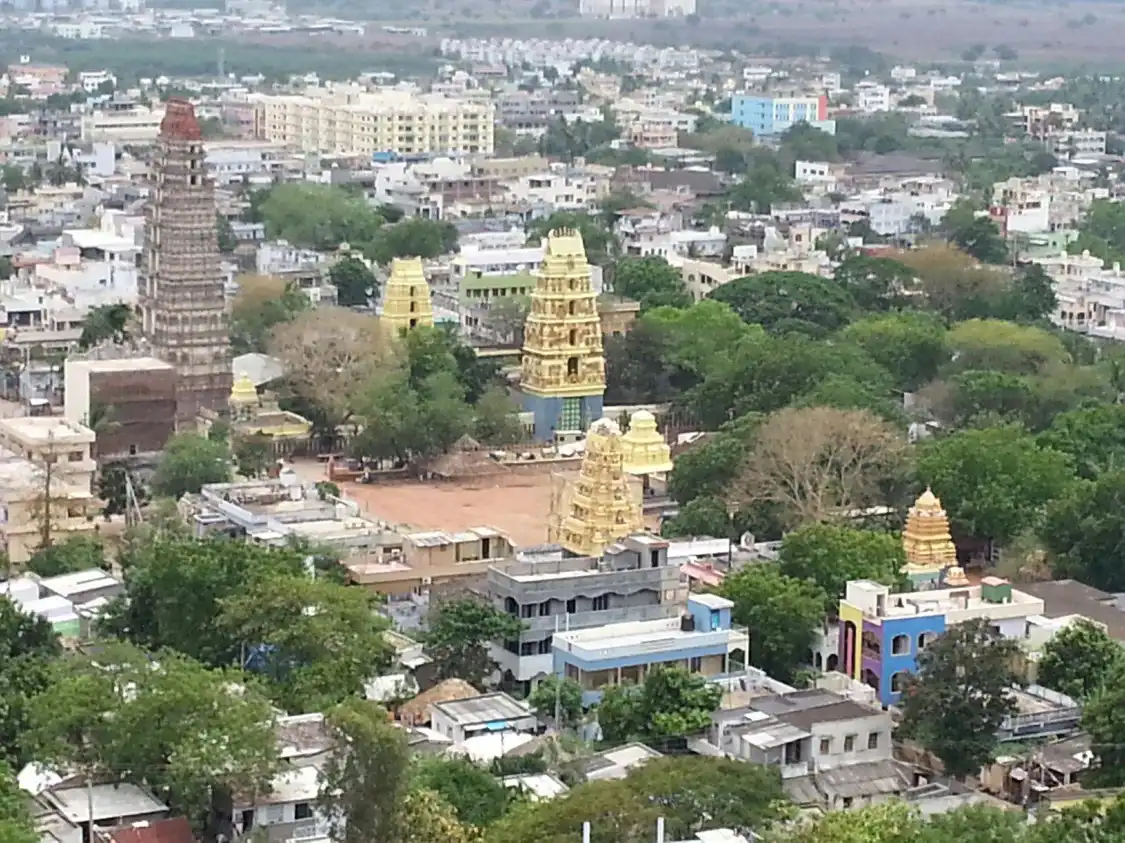 Hotels near Mangalagiri