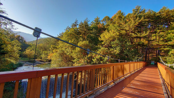 Prefectural Karasugawa valley green (waterfront area)