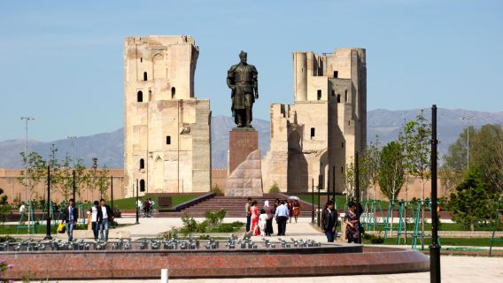 Statue of Amir Temur
