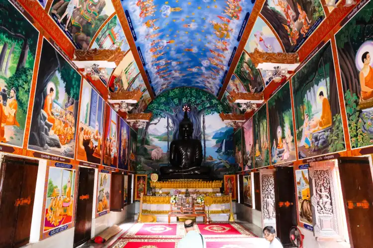 Các khách sạn gần Wat Ban Kho