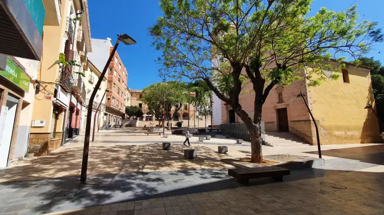 Hotels near The Climate Monument