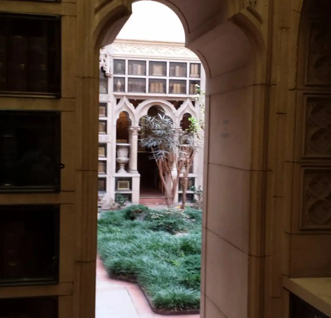 Hotels near Chapel of the Chimes Oakland Funeral, Cemetery and Cremation Services