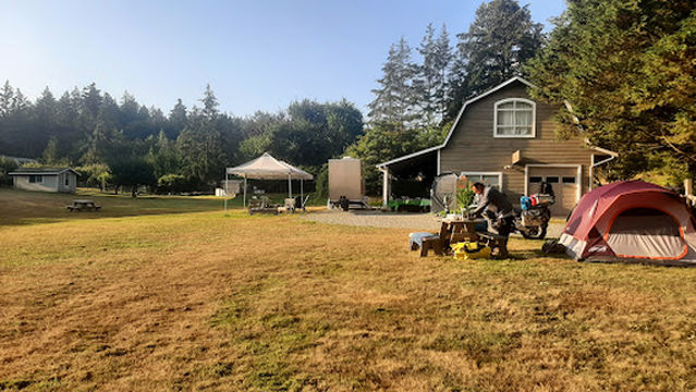 Gardenside Acres Tent and Breakfast Campground