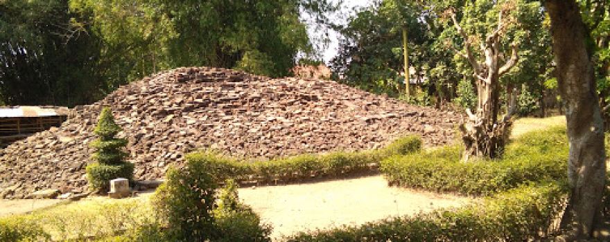 Candi Sumur Gantung