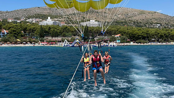 parasailing trogir parasail