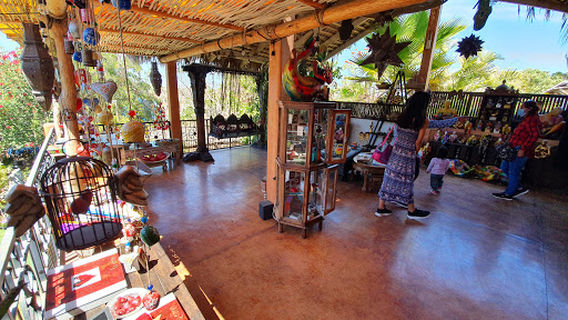 Bésamemucho Bazaar
