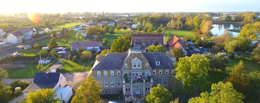 Schloss Trebbichau - Chateau du Soleil