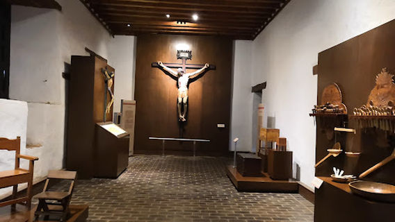 Museo De Artes & Industrias Populares