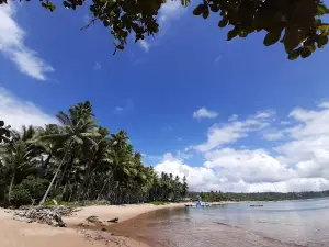 White Sand Beach