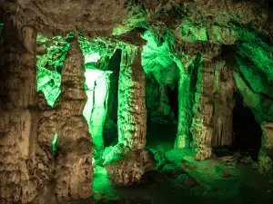 Dehsheikh cave