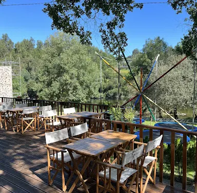 Bravães Kayak Park & Bar