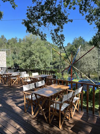 Bravães Kayak Park & Bar