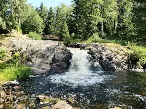 Vodopad Nizhniy Koyrinoyya
