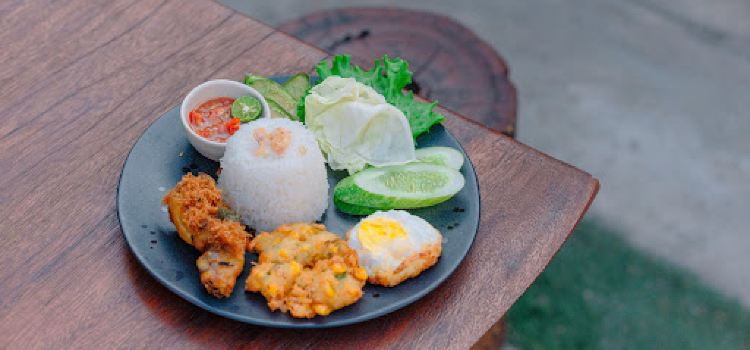 Omah Majapahit Cafe & Resto
