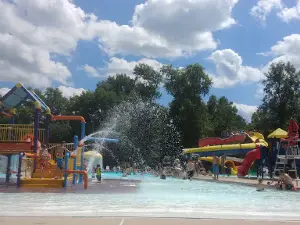 Lake Park Aquatic Center