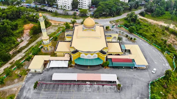 Tasik Puteri Mosque