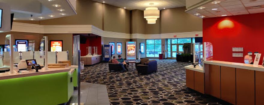 Showcase Cinema de Lux Springdale 18