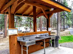Sisters Creekside Campground