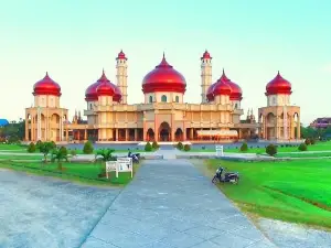 Masjid Agung Baitul Makmur Meulaboh