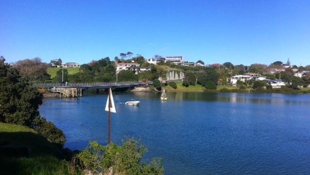 Te Ara Tahuna Estuary Cycleway and Walkway