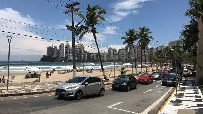 2_Pitangueiras beach