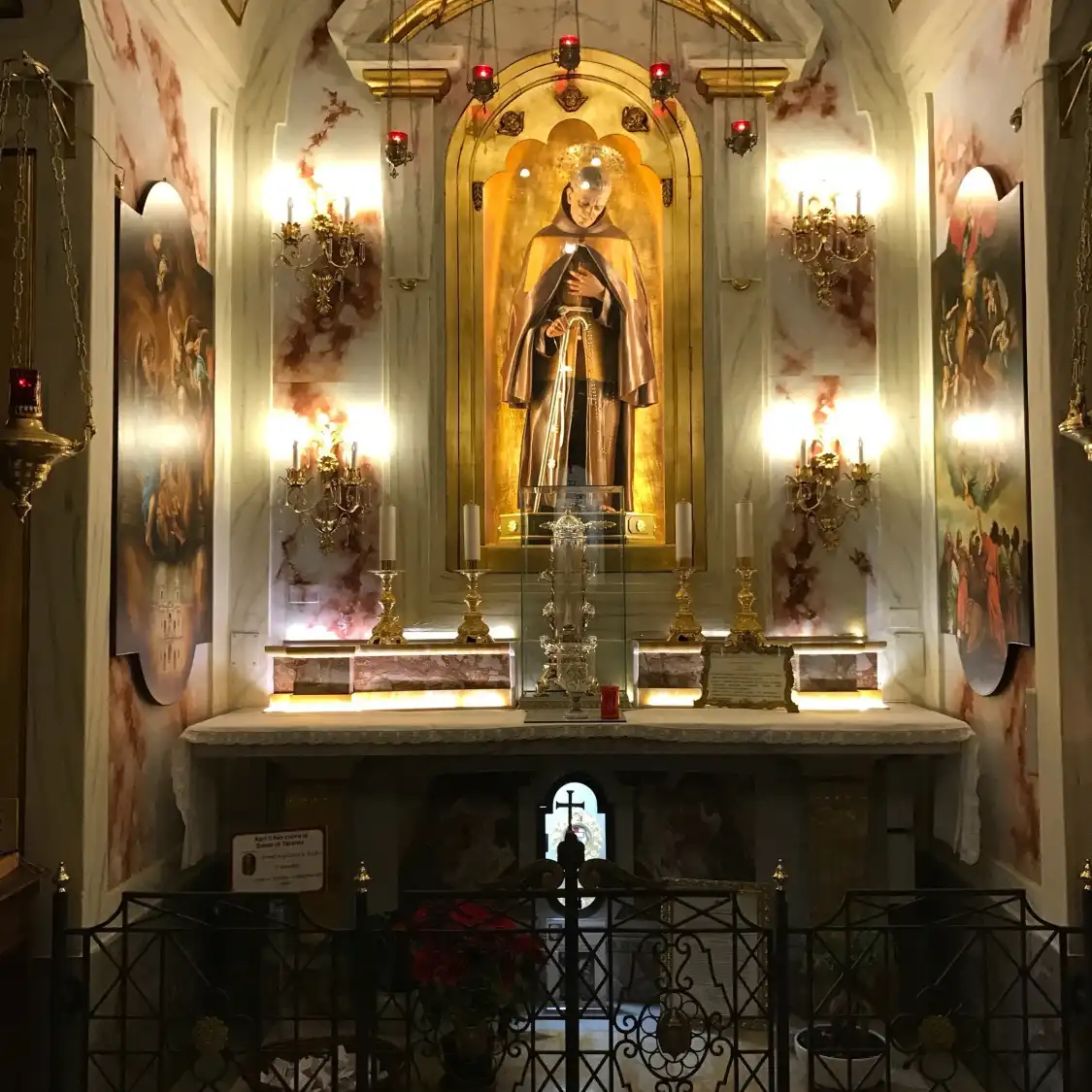 Hotels near Chiesa di San Pasquale Baylon