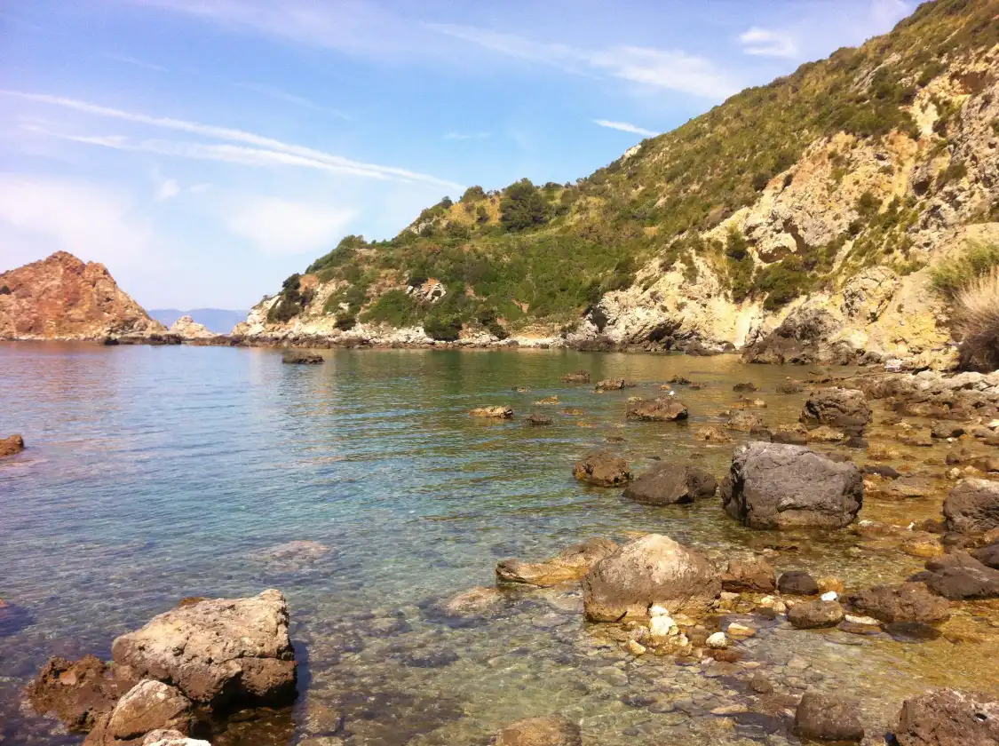 Hotel in zona Cala Mar Morto