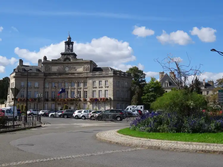Hotels near Hôtel de ville d'Alençon