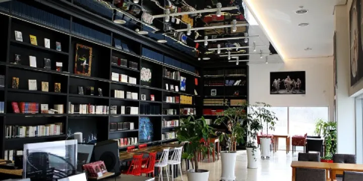 全羅北道南原市立金柄宗美術館