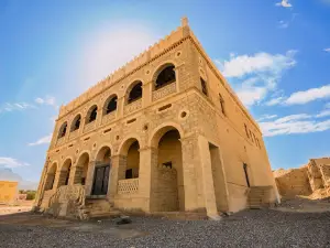 Bait Al Khandaq