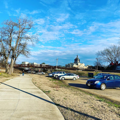 Tanglefoot Trail Plaza