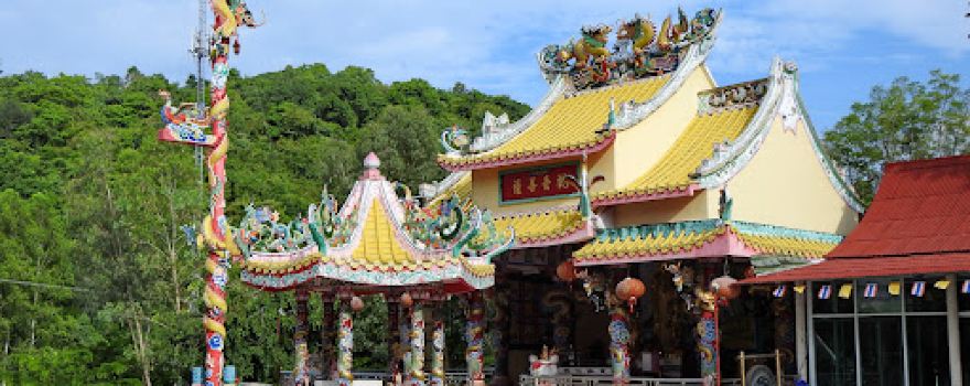 Wat Phu Nam Ron
