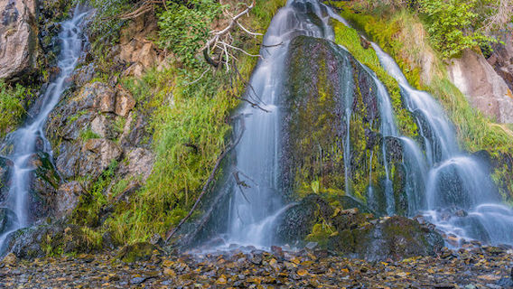 Kings Canyon Waterfalls