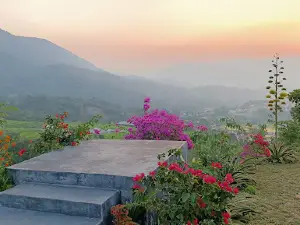 Panorama Gunung Menir