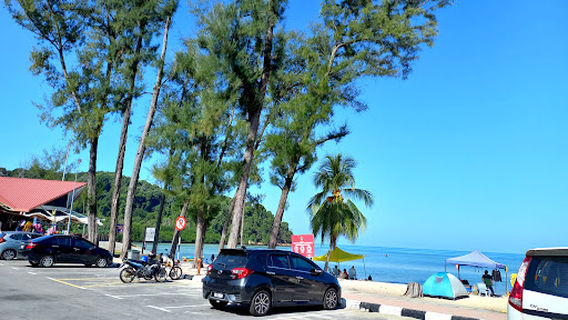 Pantai Tanjung Biru
