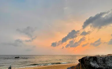 Kharvi keri beach