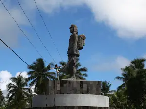 Patung Nakamura (Monument)