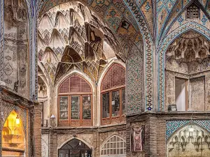 Aminoddole Caravanserai