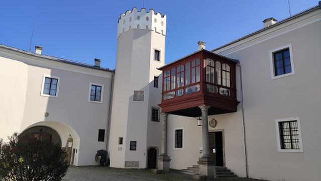 Waffensammlung Schloss Ebelsberg Landesmuseum im Schloss Ebelsberg
