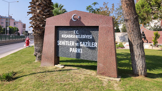 Martyrs and Veterans Park