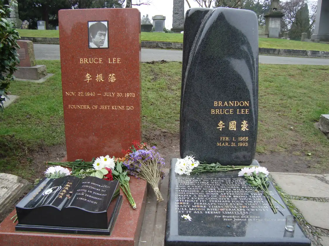 Hotels near Bruce Lee and Brandon Lee Grave Sites
