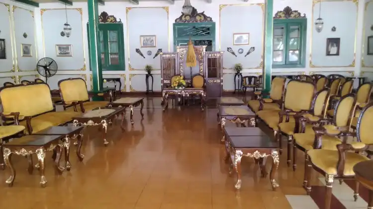 Hotel dekat Pusat Oleh Oleh Kota Cirebon