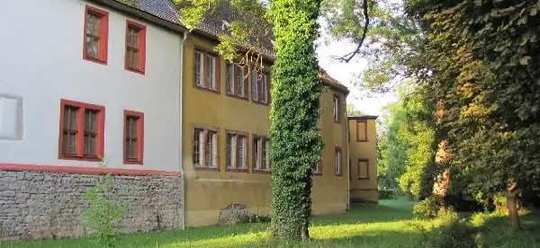 Hotels in Aub