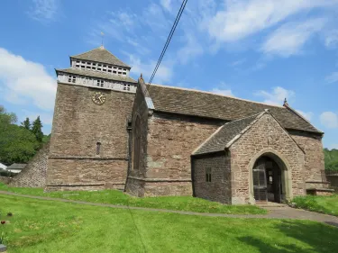 Llangattock-Vibon-Avel
