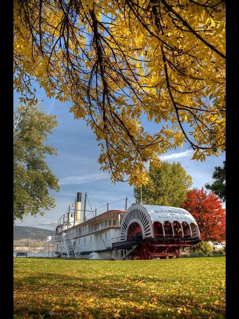 Hotels near S.S. Sicamous Museum and Heritage Park