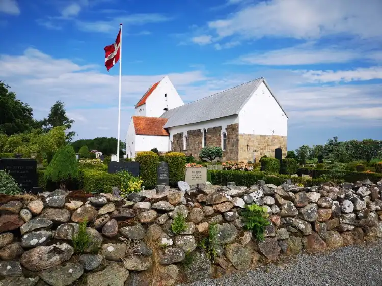 Hotels in Saltum