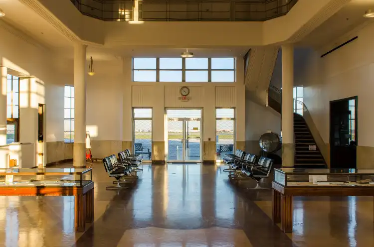 Hotels in der Nähe von 1940 Air Terminal Museum